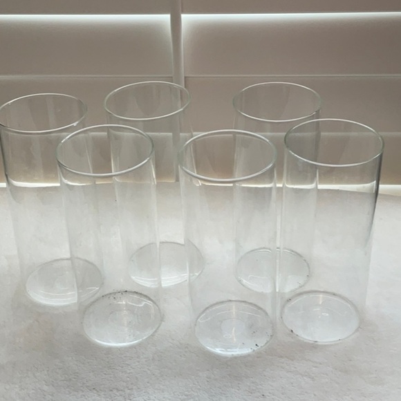 Elegant Clear Glass Candle Holders Set - Picture 2 of 2